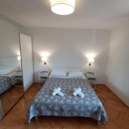 Apartment 70 M From The Beach Подгора Екстериор снимка