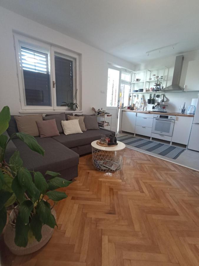 Apartment 70 M From The Beach Подгора Екстериор снимка