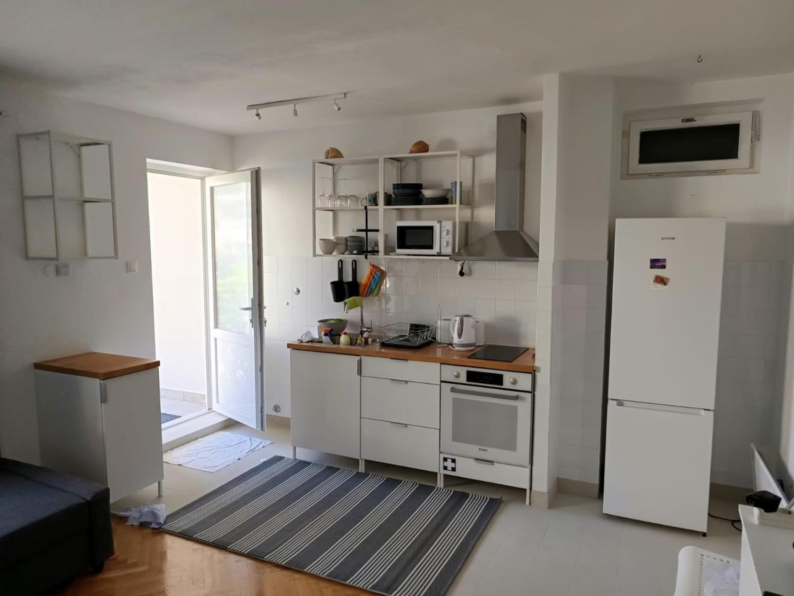 Apartment 70 M From The Beach Подгора Екстериор снимка